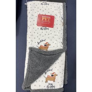 DACHSHUND THROUGH THE SNOW 50x60” Dog Christmas Throw Blanket NEW Berkshire